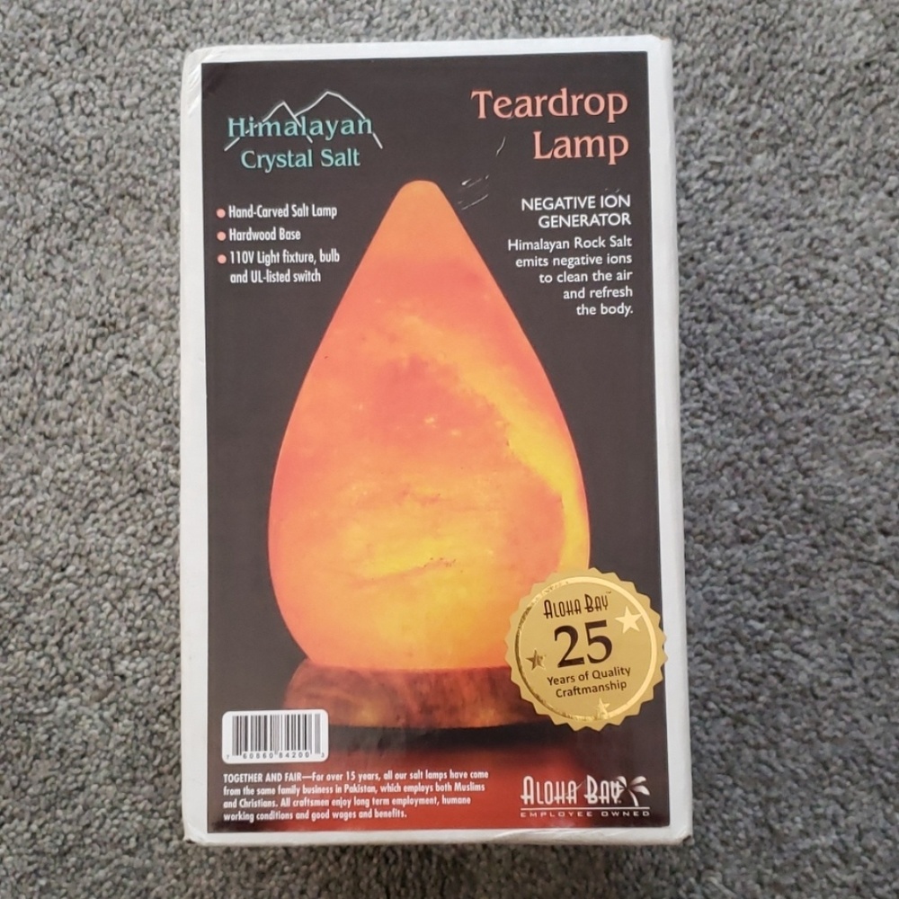 Himalayan crystal salt lamp